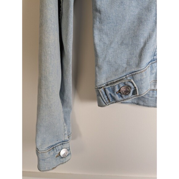 H&M &Denim Women's Jacket Light Wash Distressed Front Double Pocket Button Sz 8 - Picture 5 of 10